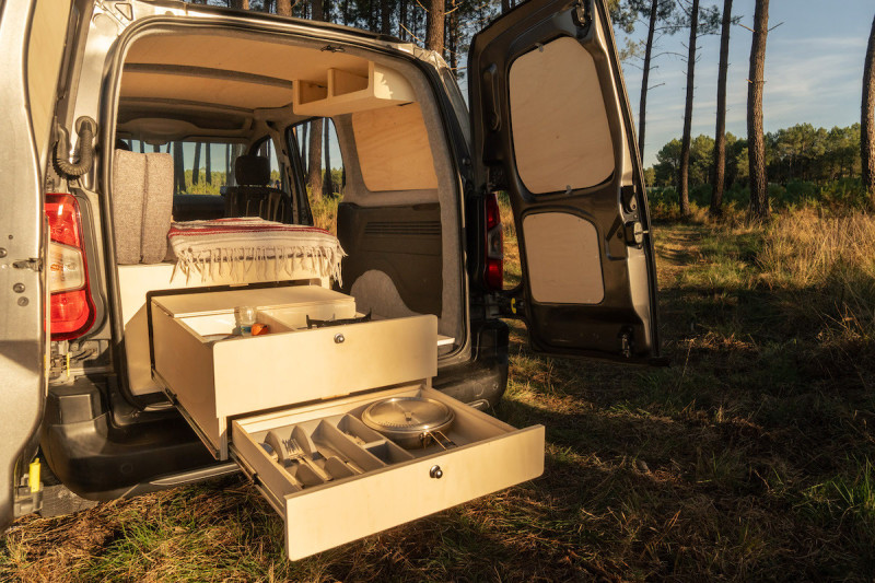 Tiroir Cuisine arrière - D8