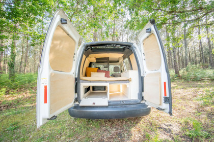 The Weekender v2 - VW Caddy