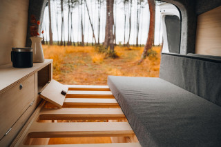 Kompakter Seitenschrank A1 - VW Caddy