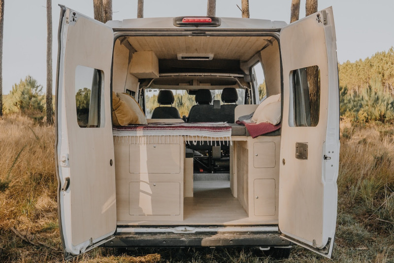 Bed PLUS Max BMAX - Large Van Conversion | Simple Vans