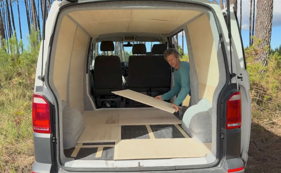 flat-pack Simple floor