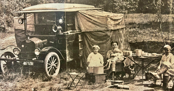 Des roulottes aux Volkswagen : une brève histoire du vanlife (Partie 1 : 1900–2000)